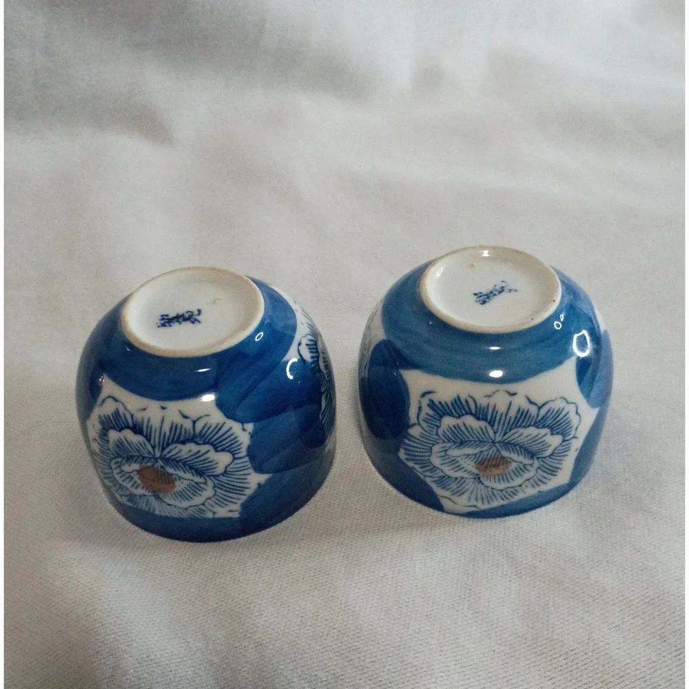 Japanese Blue & White Floral Ceramic Teapot Set Overhead Wicker Handle 2 Cups
